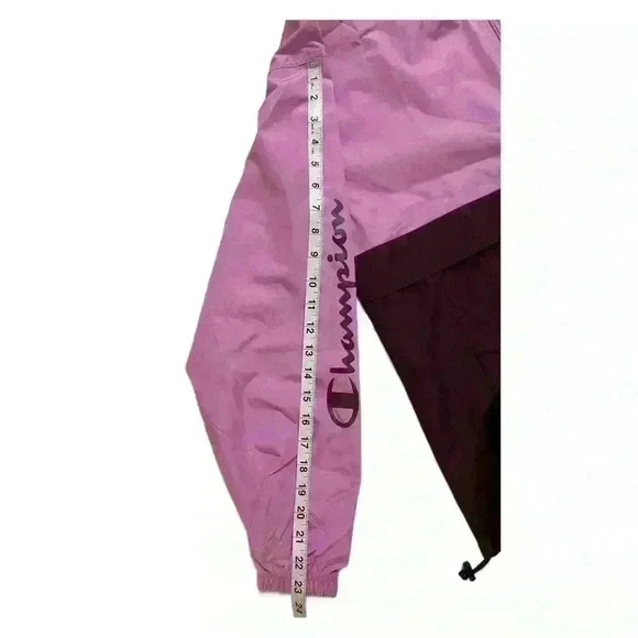 Champion Jacket Womens Packable Windbreaker Size S Pink Outdoor Training Gym NWT - Picture 7 of 13